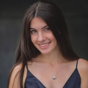 Meet your Posher, Ella